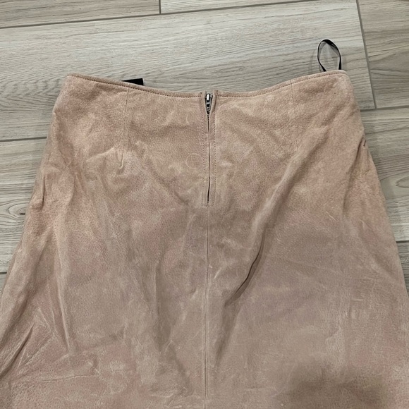 Blank NYC Suede Mini Skirt - Picture 2 of 3